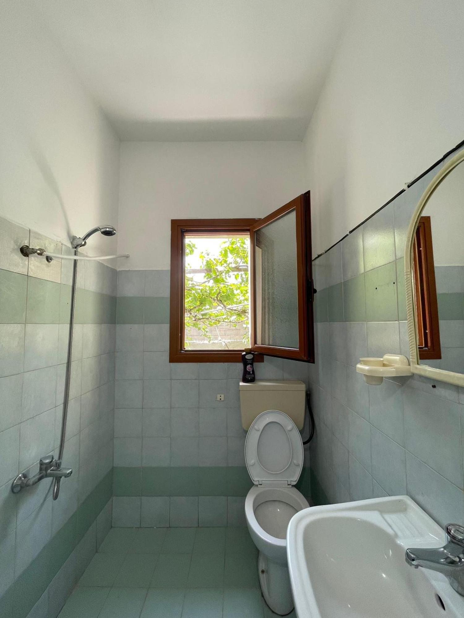 Villa Beni Osmenaj Влёра Экстерьер фото